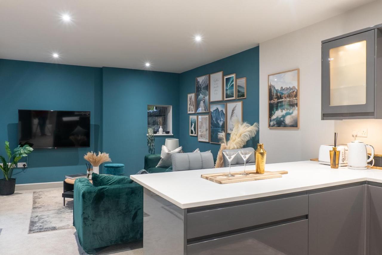 Spring Mount Huge Luxury Full Apartment- Harrogate Centre-Two Extremely Comfy Kingsize Bedrooms-Fully Equipped Modern Kitchen-Cosy Living Room With Huge Tv Exterior photo