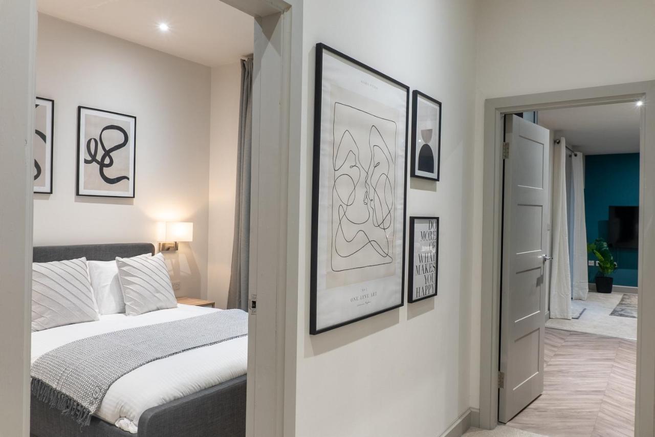 Spring Mount Huge Luxury Full Apartment- Harrogate Centre-Two Extremely Comfy Kingsize Bedrooms-Fully Equipped Modern Kitchen-Cosy Living Room With Huge Tv Exterior photo