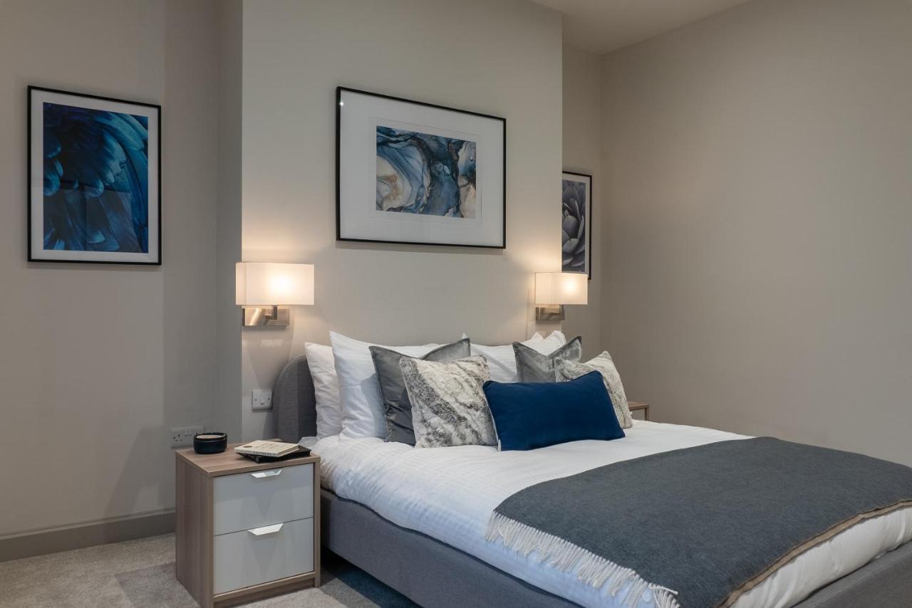 Spring Mount Huge Luxury Full Apartment- Harrogate Centre-Two Extremely Comfy Kingsize Bedrooms-Fully Equipped Modern Kitchen-Cosy Living Room With Huge Tv Exterior photo