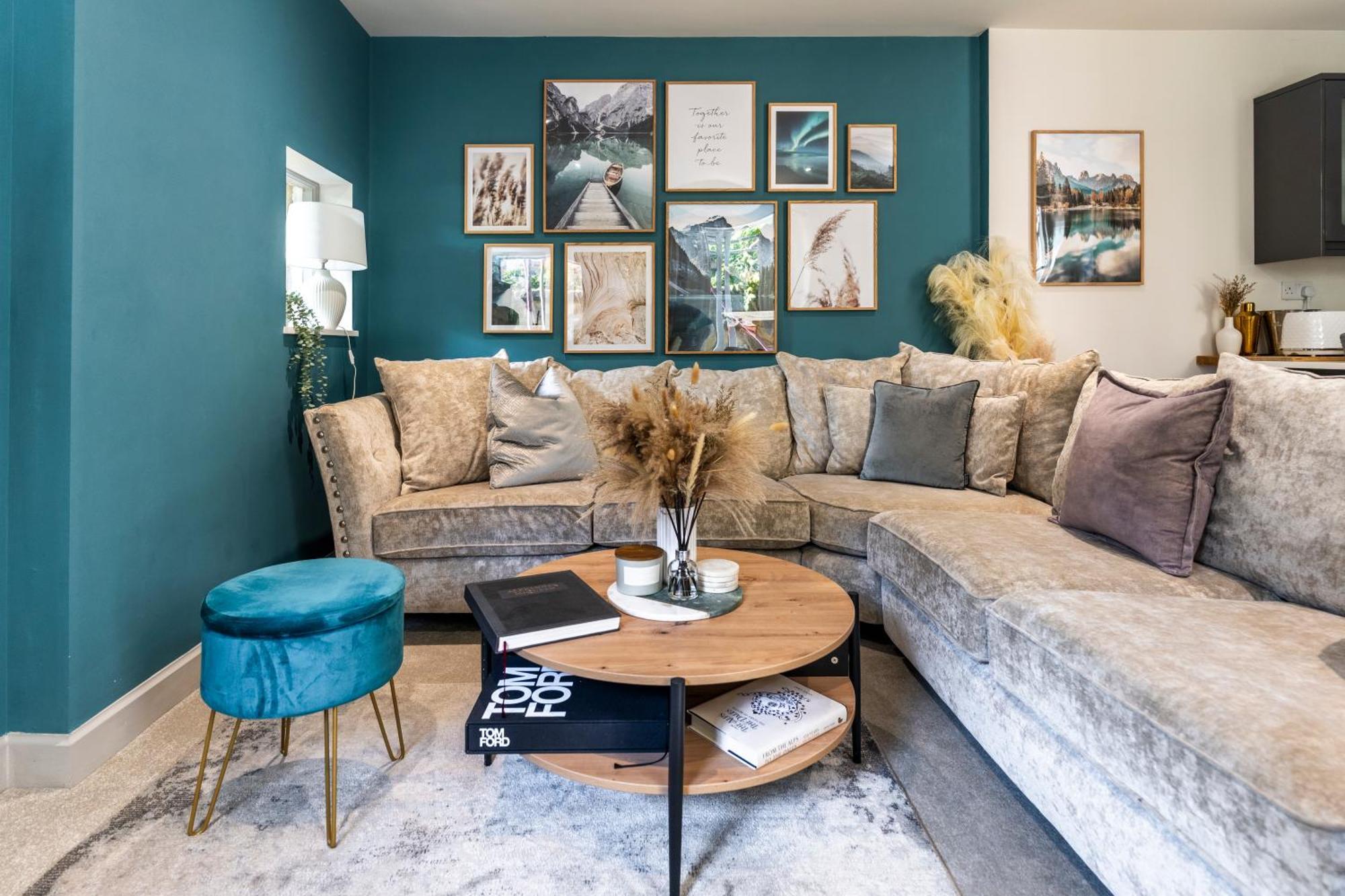 Spring Mount Huge Luxury Full Apartment- Harrogate Centre-Two Extremely Comfy Kingsize Bedrooms-Fully Equipped Modern Kitchen-Cosy Living Room With Huge Tv Exterior photo